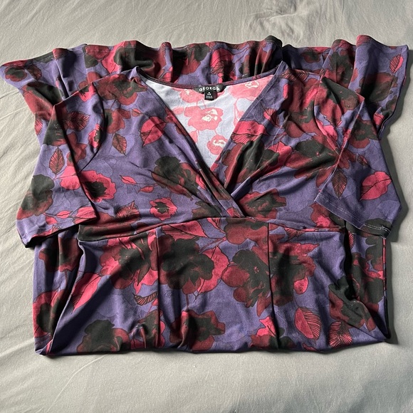 Ladies Medium George Dress. EUC - Picture 3 of 8